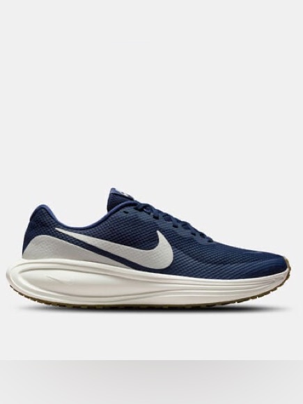 New Nike Revolution 8 Running Shoe